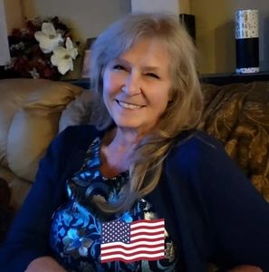 Meet your Posher, Debi